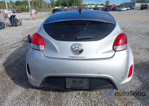 2012 Hyundai Veloster Base W/Black z USA, uszkodzony, nr VIN KMHTC6AD2CU069029
